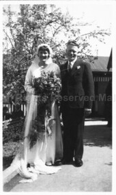 Photograph (Item), B/W S. Gilmore & B. Thomas  (1935), Malmsbury ca1935