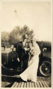 Photograph (Item), Josiah Slee & His Daughter Minetta (Married Allan Hooppell), Malmsbury 1933