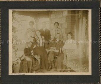 Photograph (Item), "B/W Portrait Ellis, Vance, Burt, Townsend Family", Malmsbury c1904