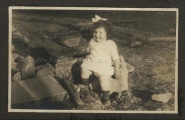 Photograph (Item), Jean Emma Hooppell C1919 Daughter Of Albert Arthur Hooppell, Malmsbury c1919