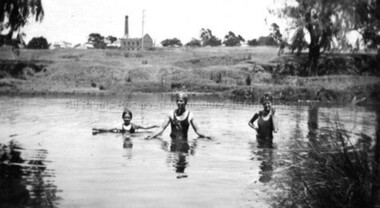 Photograph (Item), B/W Children Swimming In Coliban River, Malmsbury c1934