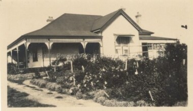 Photograph (Item), Dodd House At Malmsbury C1920 (Not The Same As 1Hse0031R, Malmsbury c1920