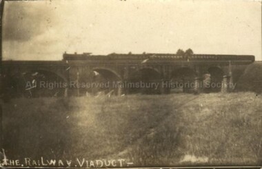 Postcard (Item), Postcard Of Malmsbury Viaduct With Steam Engine & 5 Carriage, Malmsbury c1930