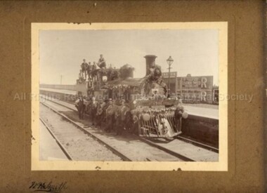Photograph (Item), Redesdale Steam Train At Kyneton January 1914, Malmsbury 1914