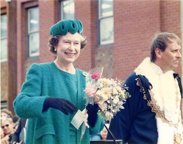 Photograph, Queen Elizabeth in Geelong, 1988