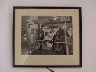 Photograph, [Federal Woollen Mills exhibition stand 1954]