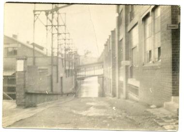 Photograph, Yarra Falls: Yarra River in Flood