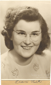 Photograph, Ruth Thomson