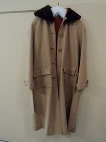 Coat, 1980