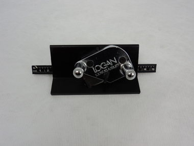 Mat cutter