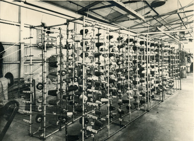 Photograph, Spinning Machine, Unknown