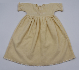 Clothing - Children's clothing, 1944