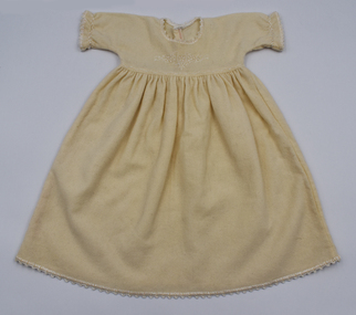 Clothing - Children's clothing, 1944