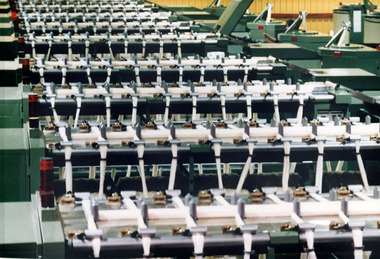 Photograph - Combing, Port Phillip Topmaking, 1990