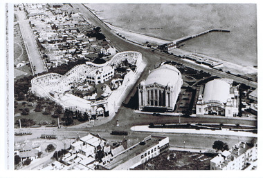 Photograph - Aerial view, St Kilda Triangle, 1920s