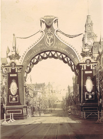 Photograph - Photograph arch, C J Frazer, Decorative Arch Princes Bridge, 1/1/1901