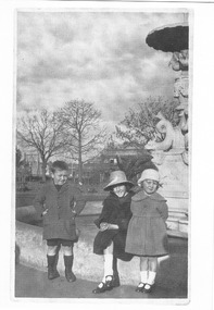 Photograph, St Vincent Gardens, Sth Melbourne c1915, c. 1915