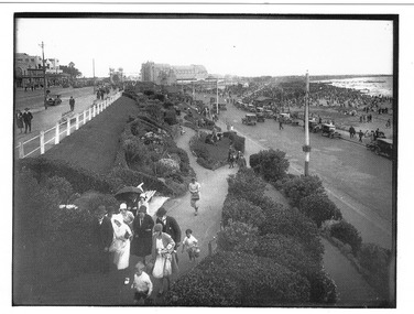 Photograph, The Slopes, St Kilda c1920, c. 1920