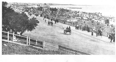 Photograph, Esplanade, St Kilda, c. 1915