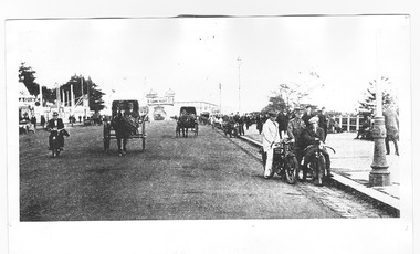 Photograph, Upper Esplanade, St Kilda, c. 1914