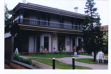 Photograph, Linden, 26 Acland St, St Kilda