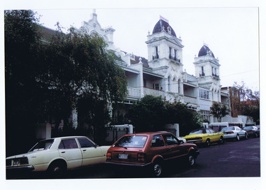 Photograph, Marion Terrace, 14-24 Burnett St, St Kilda