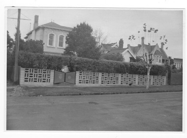 Photograph, 3 Dickens St, Elwood