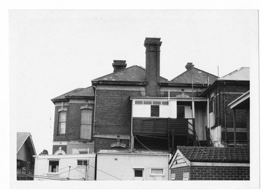 Photograph - Bundalohn, Graeme S Breydon, Rear view, 6 Tennyson St, St Kilda, 3/08/1974