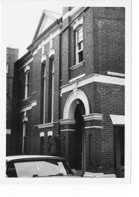 Photograph - Bundalohn, Graeme S Breydon, 6 Tennyson St, St Kilda, 3/08/1974
