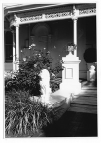Photograph, Bailey Troeth, Lion Statue on Porch, Quat Quattra, Ripponlea, 2009