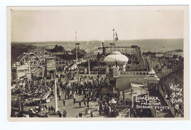 Photograph, Whitney Bros Electric Post Card Studio, Luna Park, c. 1900s