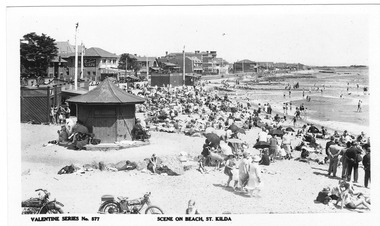 Photograph, Valentine Publishing Co. Pty. Ltd, St Kilda Beach, c. 1929