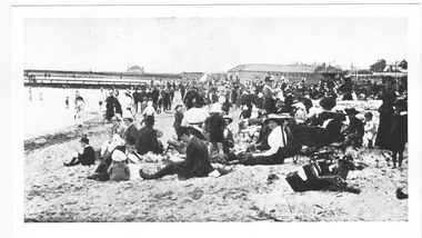 Photograph, St Kilda Beach, c. 1915