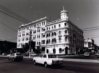 Photograph, Geoff Bull, George Hotel, 3/03/1981