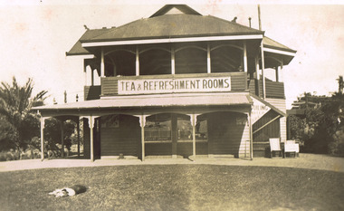Photograph, Tea and Refreshment Rooms, Catani Gardens, c. 1927