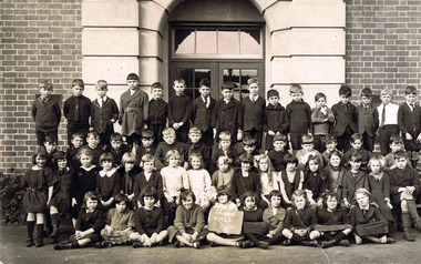 Photograph, Elwood Primary School 3942, Grade 3, c. 1920s