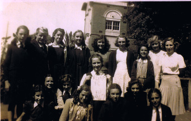 Photograph, Girls pupils Elwood Primary School 1947