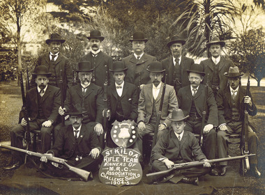 Photograph, Frazer & Vallance, St Kilda Rifle team, c. 1905