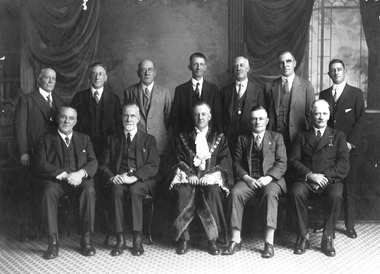 Photograph - Photograph of group, St Kilda Council 1930-31, c1930-31