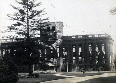 Photograph, St Kilda Town Hall, 12 Nov 1918