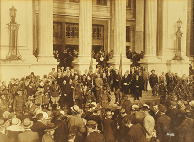 Photograph, Return of the 14th Battallion Colours to the city of St Kilda, 27 April 1930