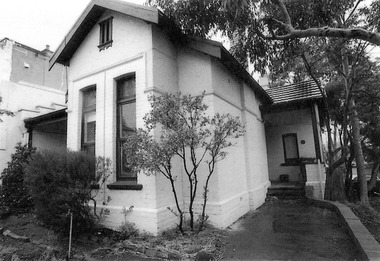 Photograph, late Victorian(?) single storey house, c. 1980s?
