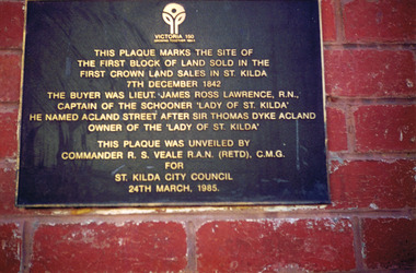 Photograph, Plaque marking the site of the first block of land sold in the first Crown Land Sales in St Kilda 7 Dec 1842, c. 1980s?