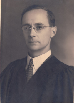 Black and white photograph of William Henry Greaves in his official robes, with a note on the rear saying it was taken when beginning his role as St Kilda Town Clerk