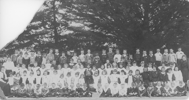 Photograph, Patrick St State School - Branch School Stawell East Primary School Number 1986 -- Students & Teacher photo c 1898