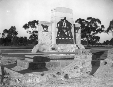 Photograph, Deep Lead Pioneers Memorial c 1936