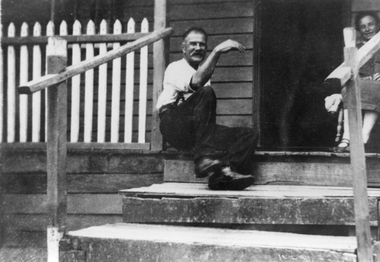 Photograph, Mr. Fred Martin at home at 6 Campbell St
