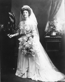 Photograph, Mrs Unknown Hutchings nee Unknown -- Studio Portrait