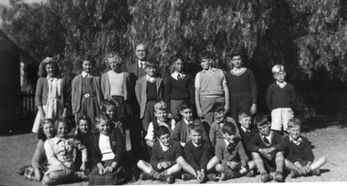 Photograph, Stawell Primary School Number 502  -- Grade 6 1949