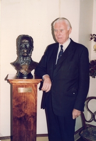 Photograph, Sir William Stawell Bust unveiled by Sir John Young Chief Justice of Victoria 1989